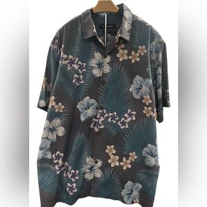 Tommy Bahama Campshirt
Size XL
Silk Polyesterr Blend